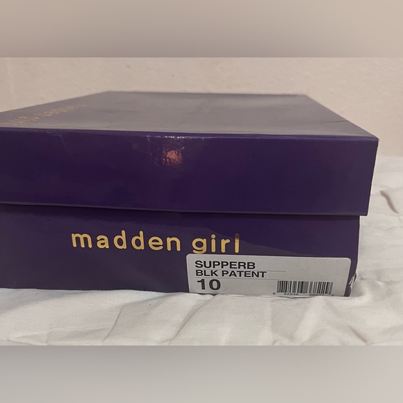 EUC Madden Girl Superb Black Patent Leather Platform Heels size 10 - Picture 11 of 12